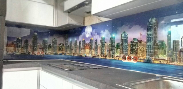 Підготовка поверхні під фартух зі скла, скіналі.