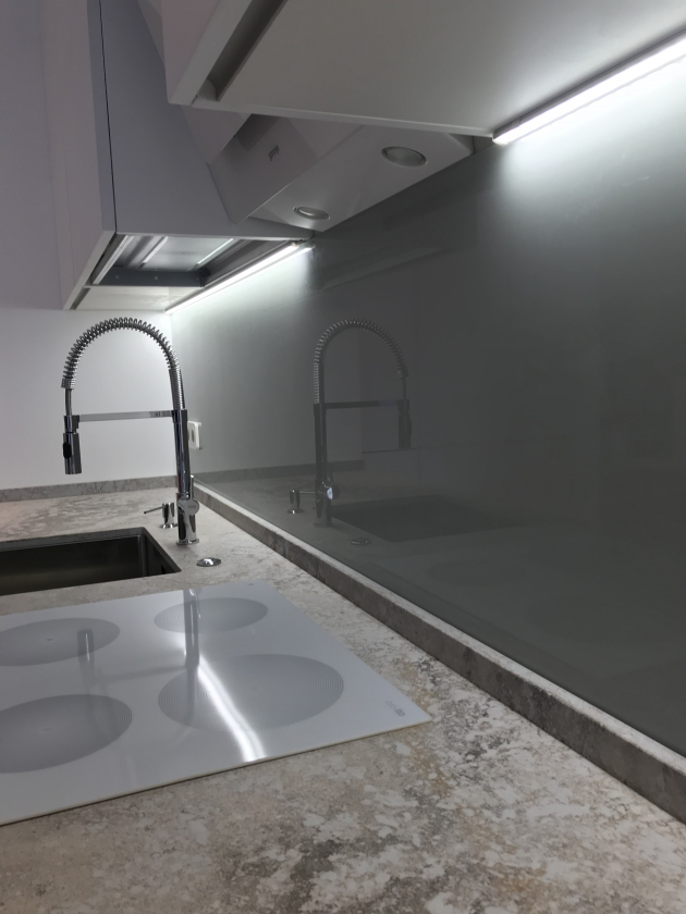 Скіналі для кухні. фарбоване скло. ДІАМАН